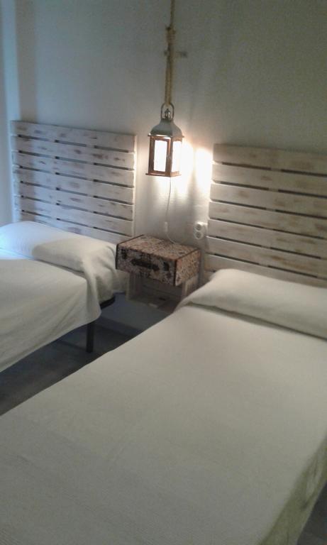 Old Town Hostel *